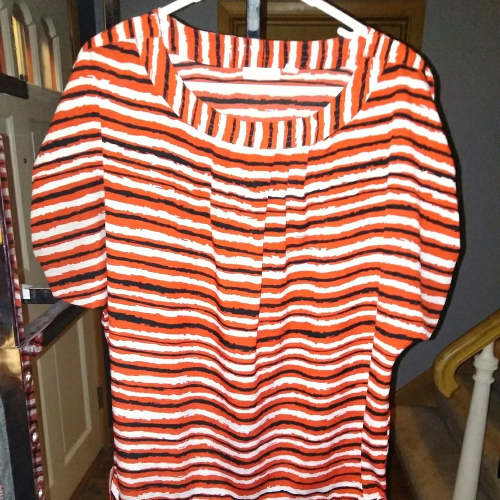**SALE!!! 4 for $20** New York and Company blouse